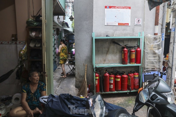 Tiny houses in HCM City downtown - 11