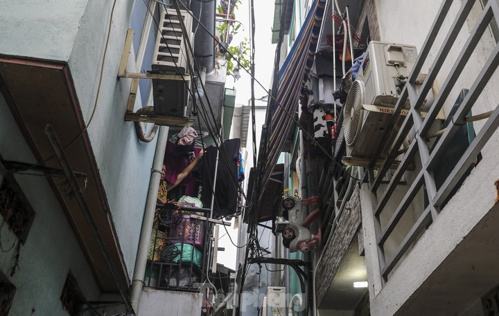 Tiny houses in HCM City downtown - 9