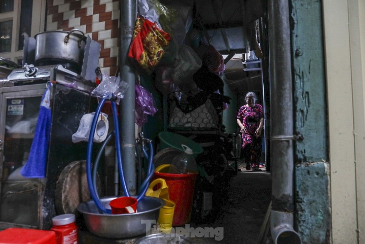 Tiny houses in HCM City downtown - 6