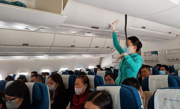 Vietnam Airlines intensifies coronavirus fight - 1