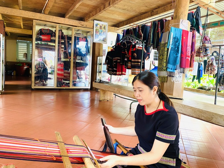 Beauty of Central Highlands village - 9