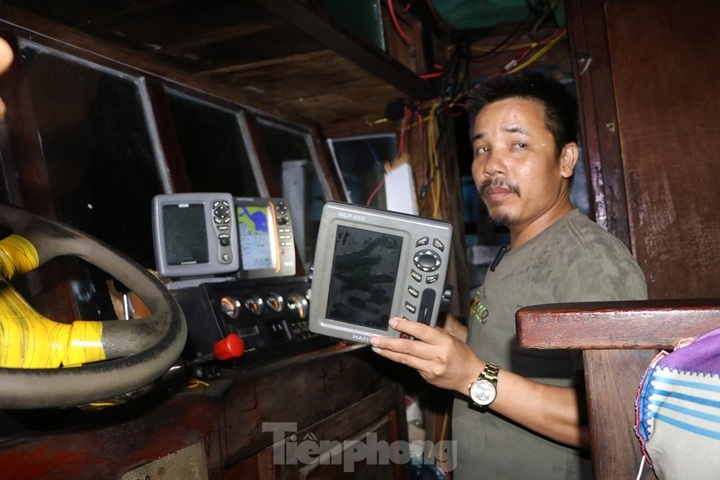 Quang Ngai fishermen attacked by Chinese Coast Guards - 4 Quang Ngai fishermen attacked by Chinese Coast Guards - 4