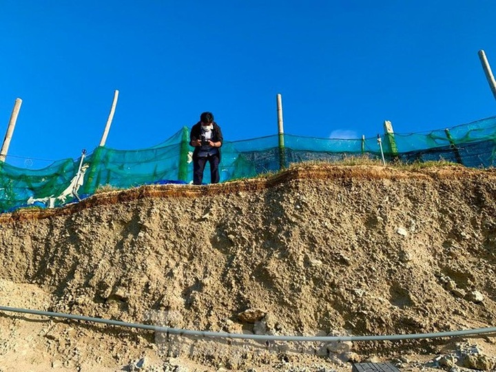 Ly Son beach severely eroded - 6