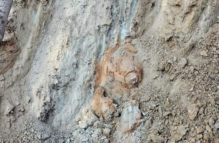 Bomb found at Lao Cai school site - 1 Bomb found at Lao Cai school site - 1