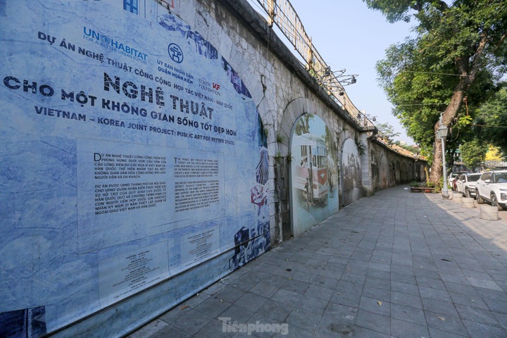 Hanoi mural street gets upgrade - 1