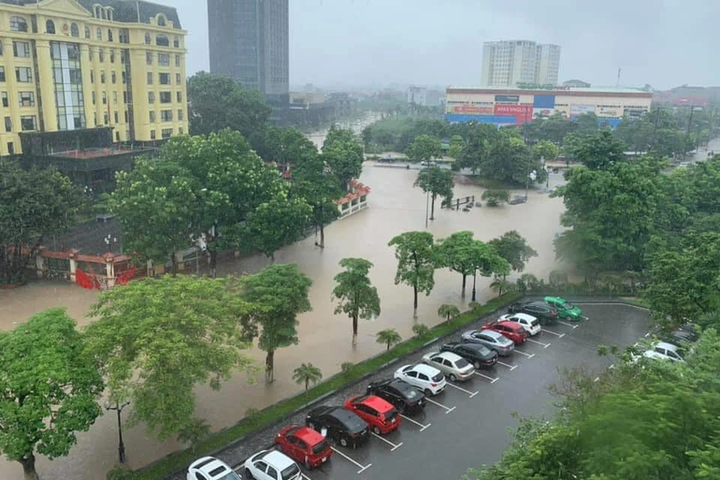Torrential rain causes flooding in northern and central localities - 4