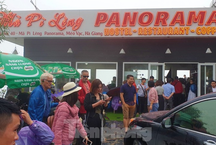 Illegal building on Ma Pi Leng shuts down - 1