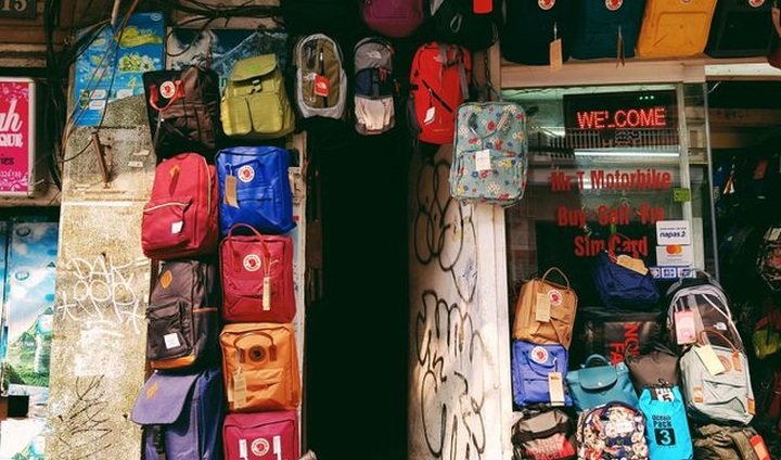 Tiny alleys define Hanoi's Old Quarter - 6