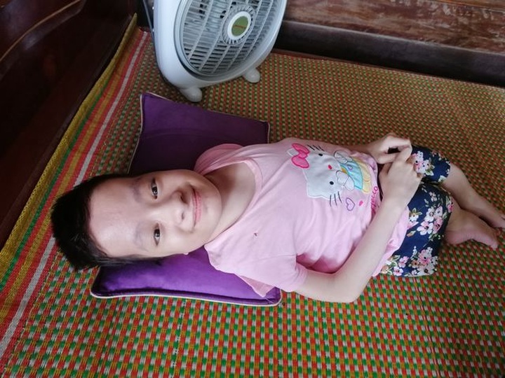 Mother calls for help for husband and daughter - 2 Mother calls for help for husband and daughter - 2