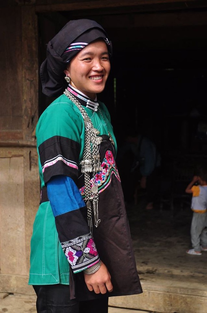 Colourful costumes of northern mountainous ethnic groups - 3
