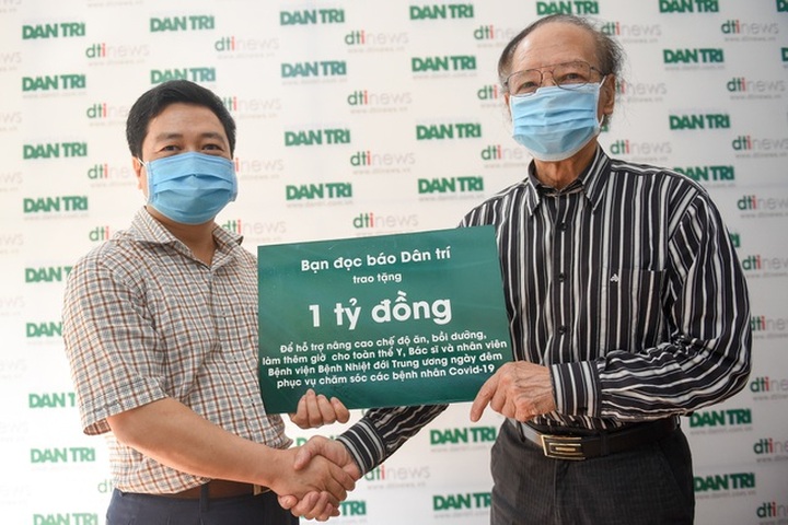 Dantri/DTiNews reader donates USD43,478 for hospital in Covid-19 fight - 1 Dantri/DTiNews reader donates USD43,478 for hospital in Covid-19 fight - 1