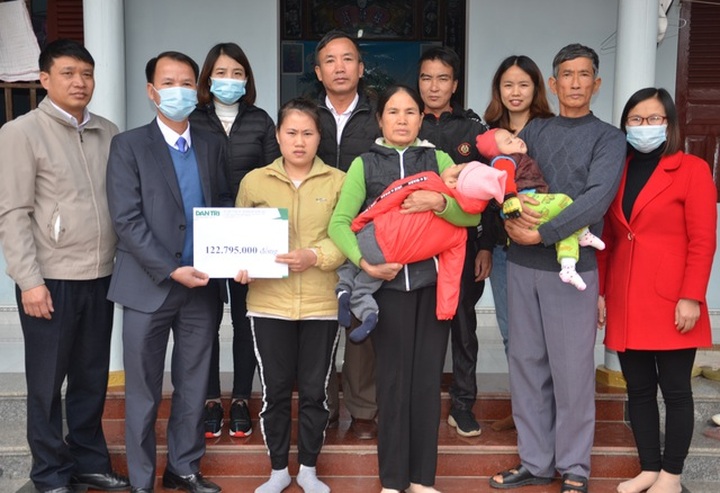 Readers donate to cerebral palsy children - 1