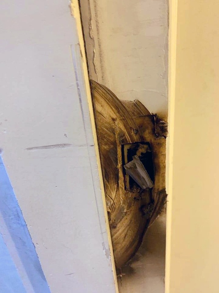 VND8bn robbery reported at Hanoi Ciputra apartment - 2 VND8bn robbery reported at Hanoi Ciputra apartment - 2