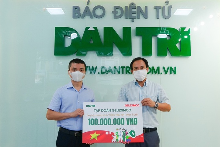 Local firms donate to frontline workers - 1