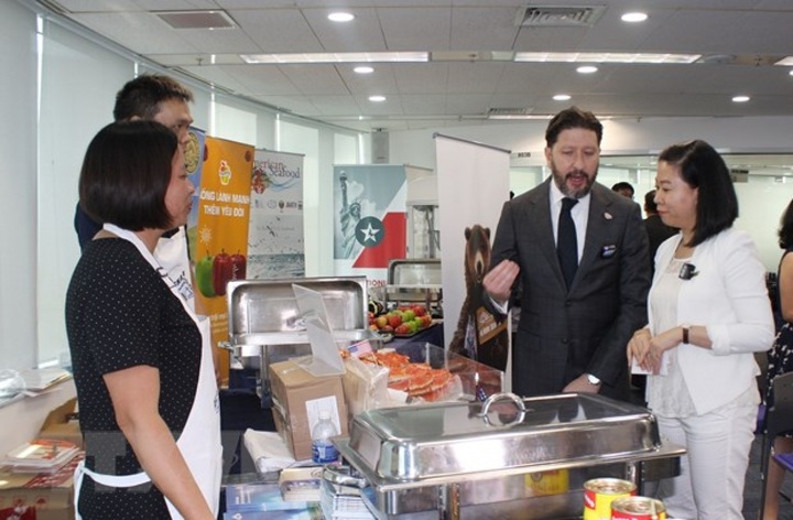 US keen to promote export of farm produce to Vietnamese market - 1