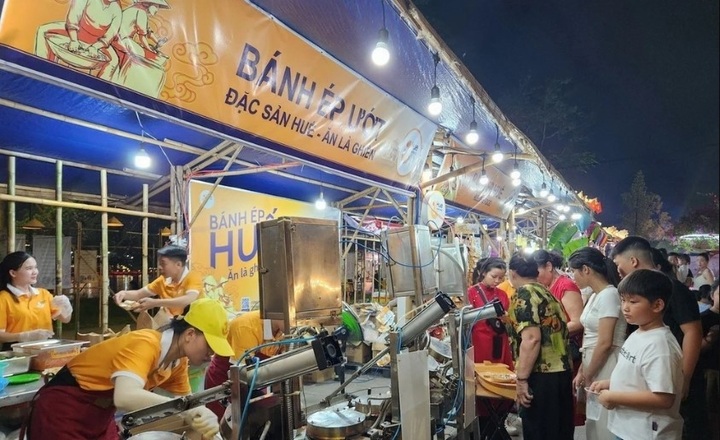 Culinary cultural values of Hue promoted through cuisine week 2024 - 1