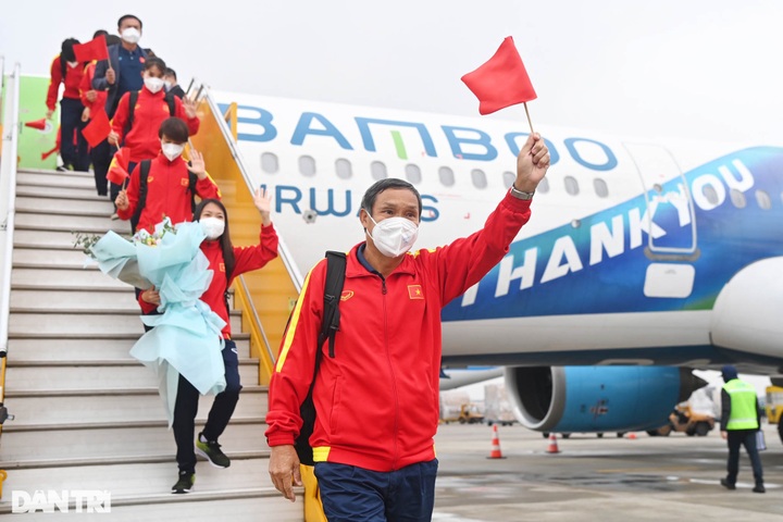 National women’s football team honoured - 1