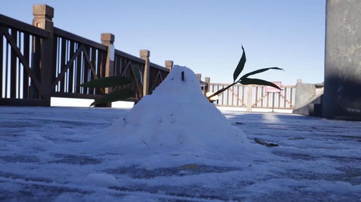 Frosts cover Fansipan Mountain - 2