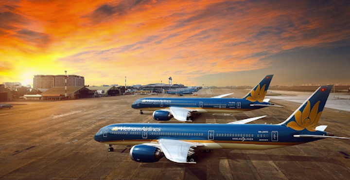 Vietnam Airlines signs 173.7-mln-USD credit deal with three banks - 1
