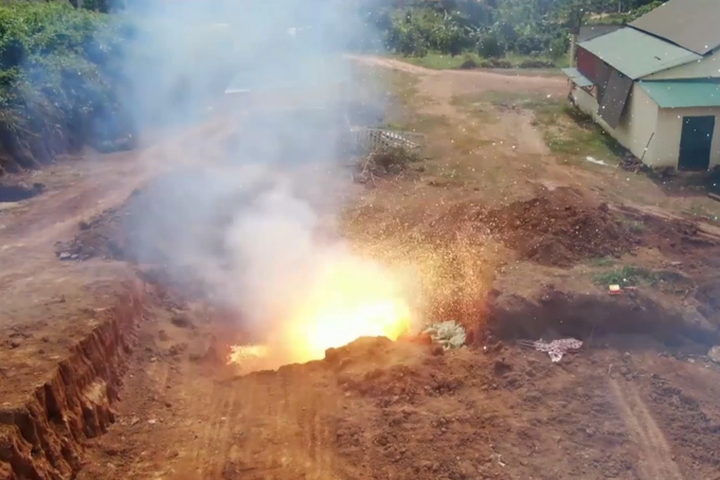 Nearly 100 households relocated for Quang Tri bomb detonation - 2