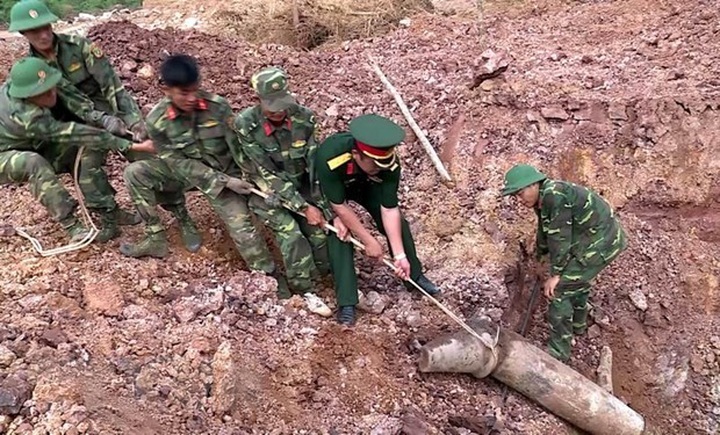 Vietnam-US joint efforts help with UXO clearance in Quang Tri - 1