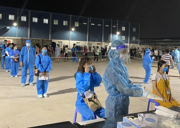 Bac Giang factories resume operation - 1
