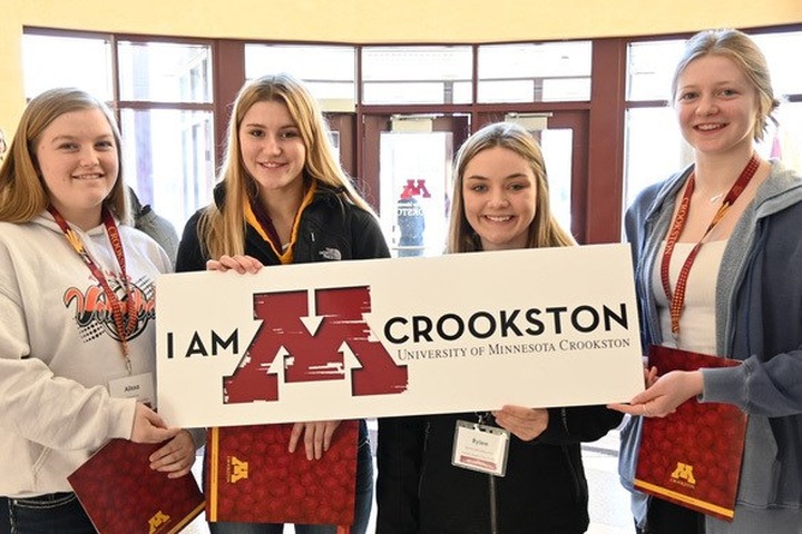 Vietnamese universities, foreign partners co-launch over 400 training courses - 1 Vietnamese universities, foreign partners co-launch over 400 training courses - 1