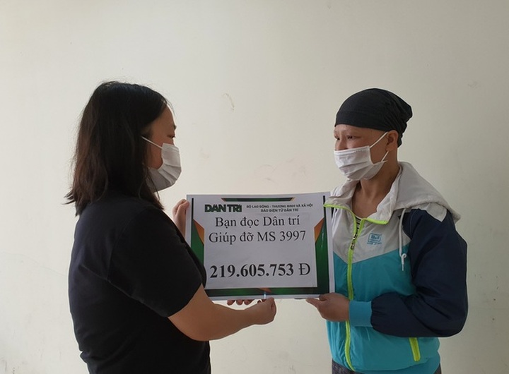 Readers help single mother treat cancer - 1