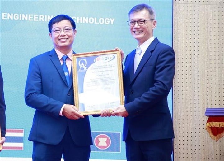Lac Hong University’s training programmes win AUN-QA accreditation - 1 Lac Hong University’s training programmes win AUN-QA accreditation - 1