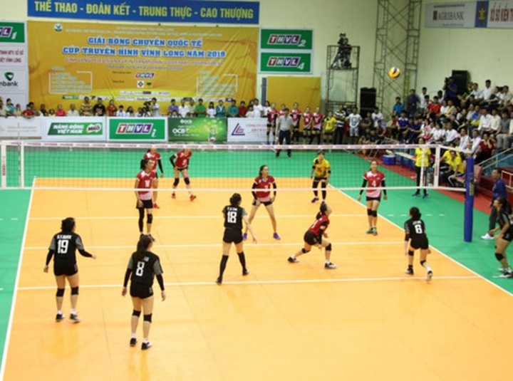 International volleyball tournament opens in Vinh Long - 1