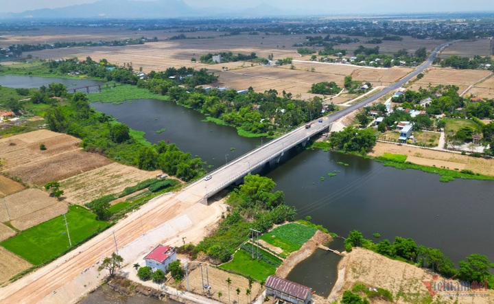 Major Quang Nam bridge projects face slow progress - 4 Major Quang Nam bridge projects face slow progress - 4