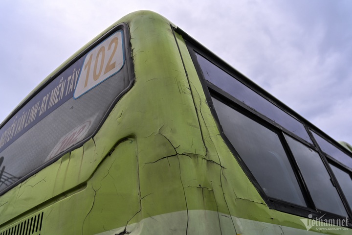 HCM City buses face severe deterioration - 8