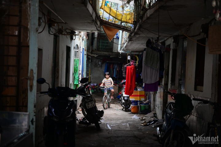 HCM City's densely-populated lanes pose fire risks - 6 HCM City's densely-populated lanes pose fire risks - 6