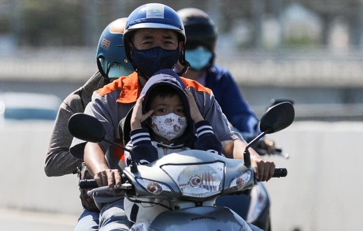 HCM City forecasted to struggle with intense heat - 1