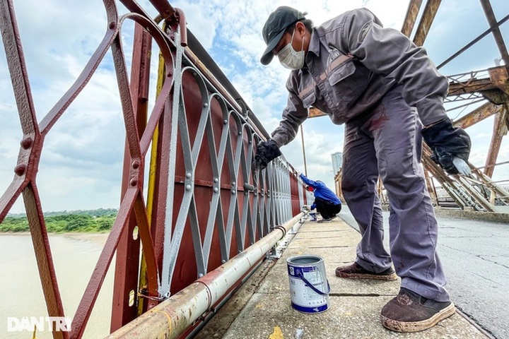 Hanoi historic bridge faces upgrade funding shortage - 1
