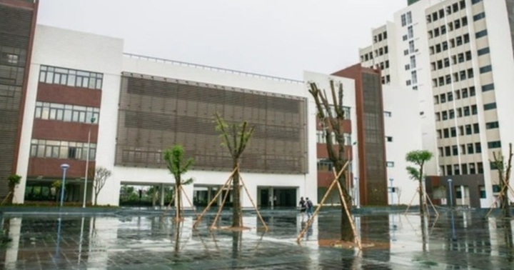Bac Ninh schools used as workers’ temporary accommodation - 1