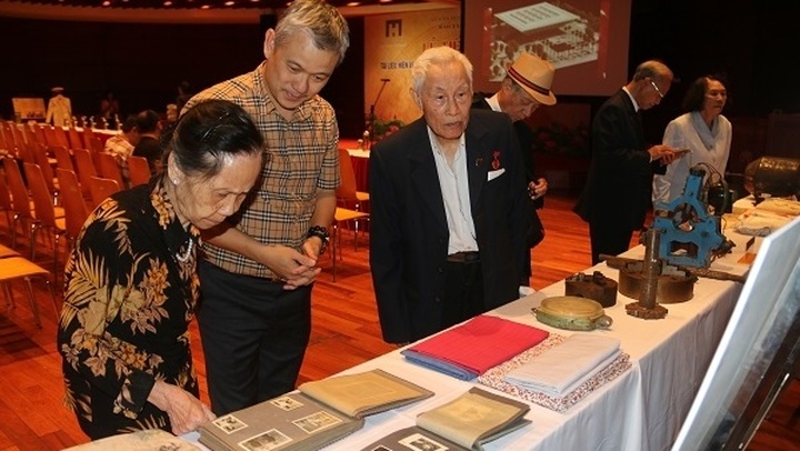 Hanoi Museum receives more than 800 donated documents, artefacts - 1 Hanoi Museum receives more than 800 donated documents, artefacts - 1