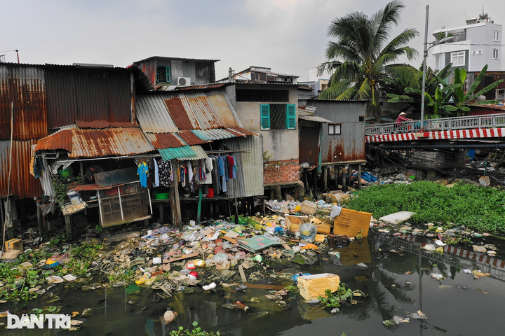HCM City canal awaits two-decade late upgrade - 3