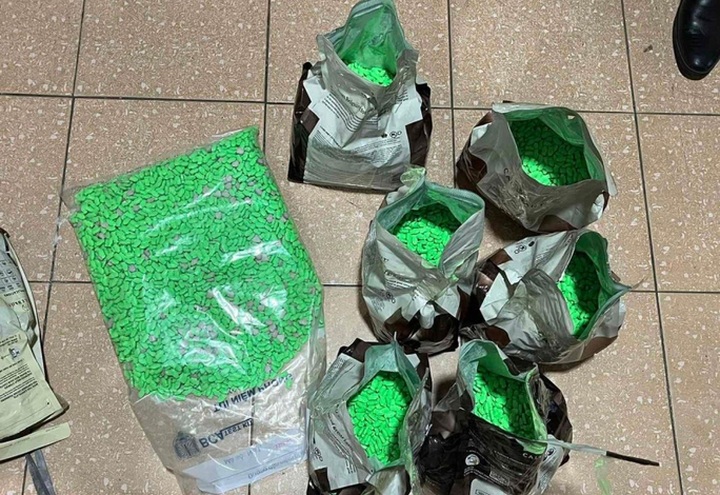 Over 58 kilos of drugs seized at Hanoi airport - 1