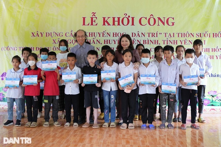 New Dantri Bridge built in Yen Bai - 2