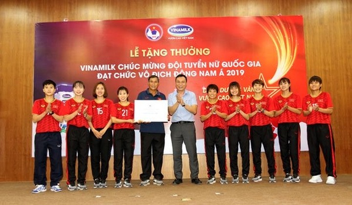 Women’s national team honoured for recent AFF Cup crown - 1 Women’s national team honoured for recent AFF Cup crown - 1