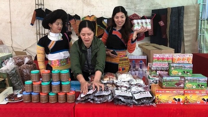 Vietnamese women increase their 'power' in business: report - 1