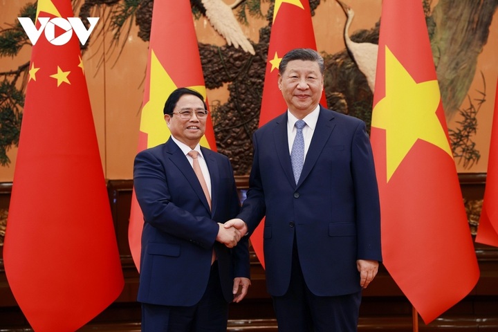 Vietnam and China vow to handle disagreements, maintain peace at sea - 1