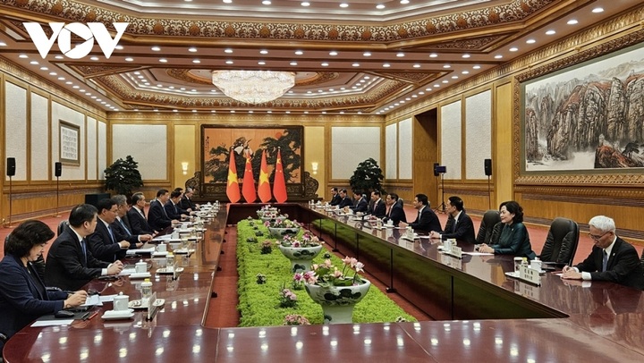 Vietnam and China vow to handle disagreements, maintain peace at sea - 2