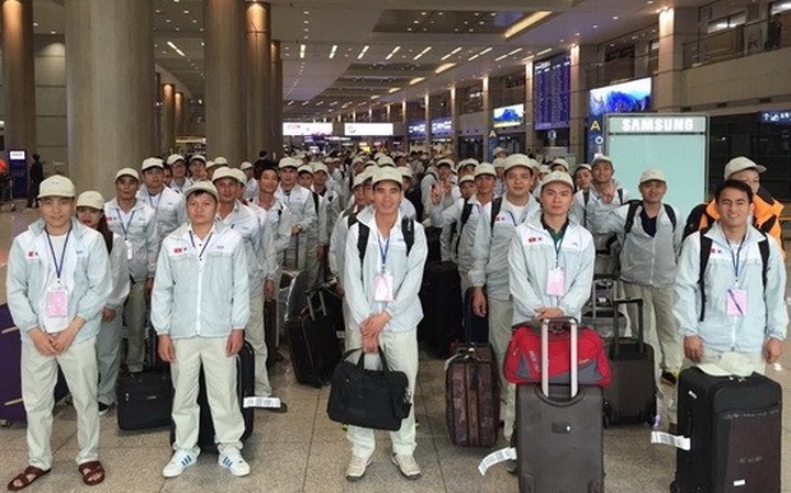 Vietnam sends 60,000 workers abroad in Jan-May - 1