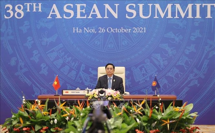 PM Chinh attends ASEAN Summits and related meetings - 1