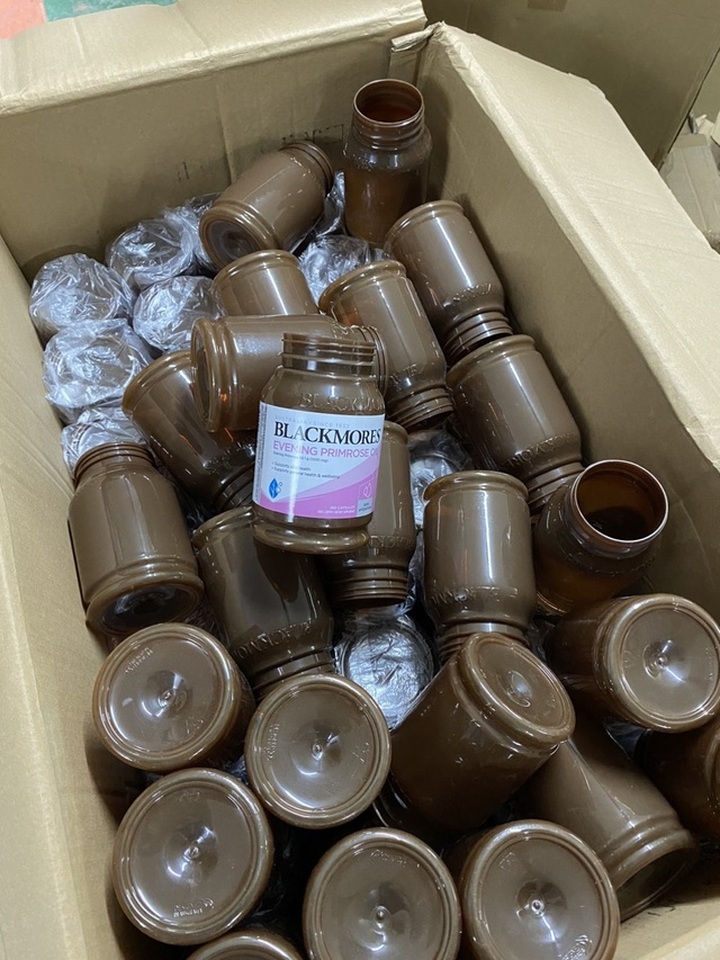 Tonnes of fake Australian, Canadian products made in Hanoi workshop - 3 Tonnes of fake Australian, Canadian products made in Hanoi workshop - 3