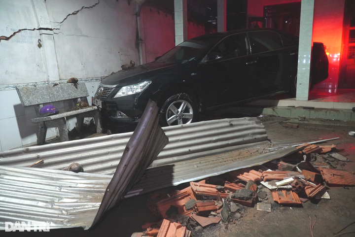 Historical flooding ravages Dong Nai - 3