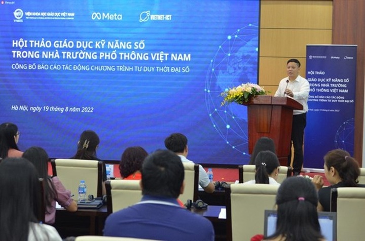 Half a million Vietnamese students taught digital skills, Internet safety - 1 Half a million Vietnamese students taught digital skills, Internet safety - 1
