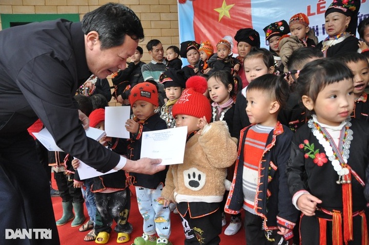 Dantri builds new school for Yen Bai children - 4